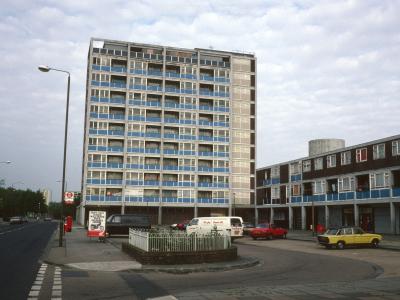 View looking West down Eynsham Drive