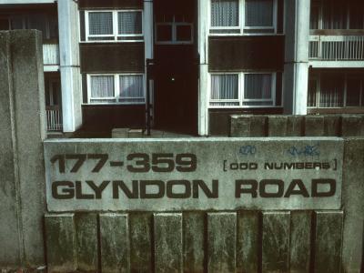 Street sign for Glyndon Road block