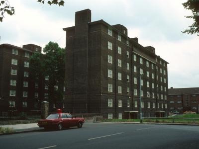 View of Kean House (centre) and Jephson House (left) from Doddington Grove