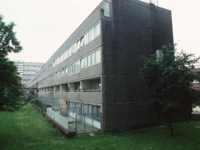 View of Aylesbury Estate with 5-storey element in foreground