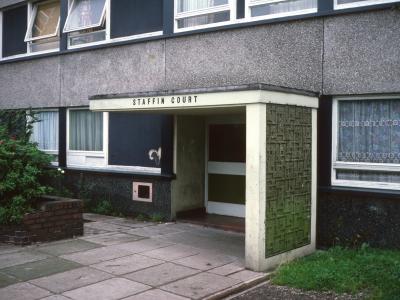 Entrance to Staffin Court