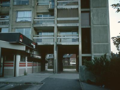 View of 13-storey block in Kelvin