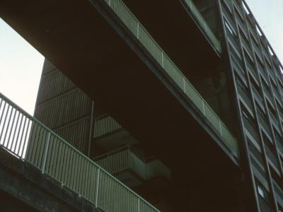 View of 13-storey block in Kelvin