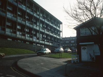 View of 1-44 Carpeaux Close